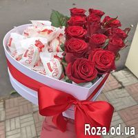 Цветы и Raffaello в коробке - Фото 1