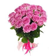 25 розовых роз
