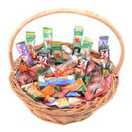 Подарочная корзина сладостей и кофе