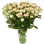 Букет из 25 кустовых роз