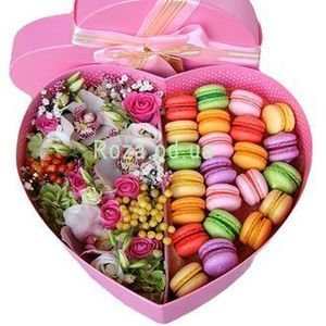 What should I give my girlfriend for Valentine's Day?