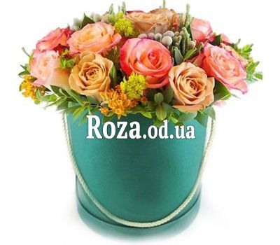 Букет в круглой коробке
