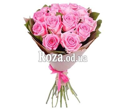 15 розовых роз