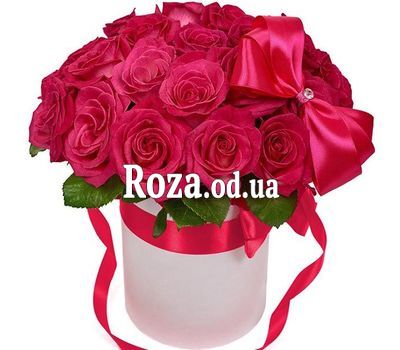 Розы в коробке - Идилия
