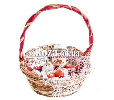 Корзина с шоколадом киндер