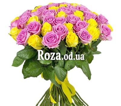 51 розовая и желтая роза