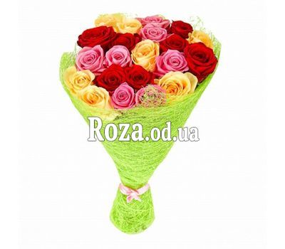Яркий букет из роз
