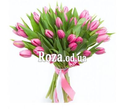 35 розовых тюльпанов