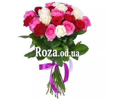 Букет из разноцветных роз