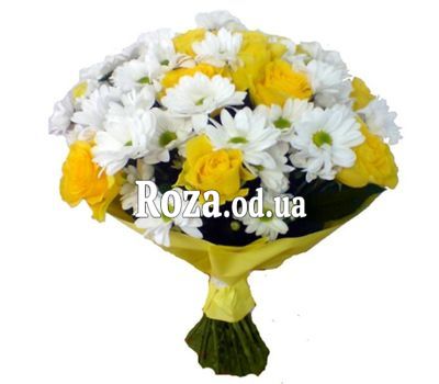 Букет из хризантем и роз