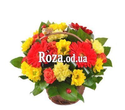 Basket with gerberas, roses and chrysanthemums