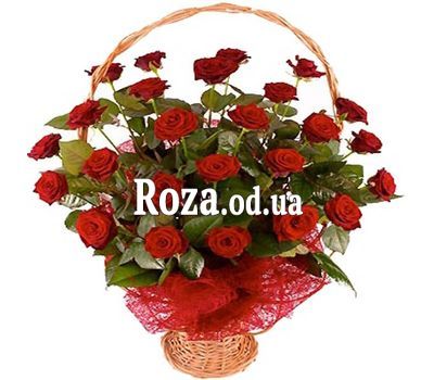 Корзина из 25 роз