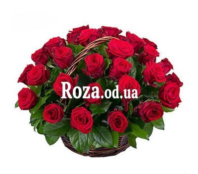 Корзина красных роз