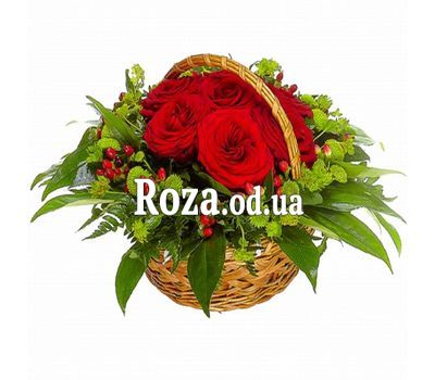 Basket with roses and chrysanthemums