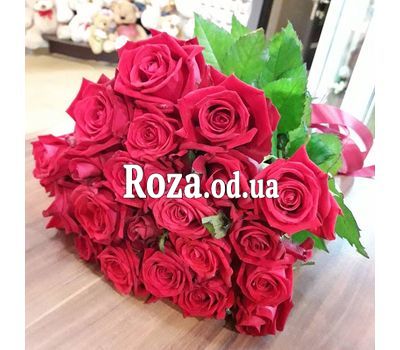 Букет из 21 красной розы 1
