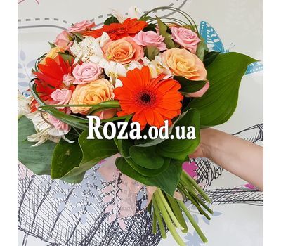 Букет от флориста 32
