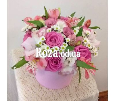 Flowers in a hat box 7