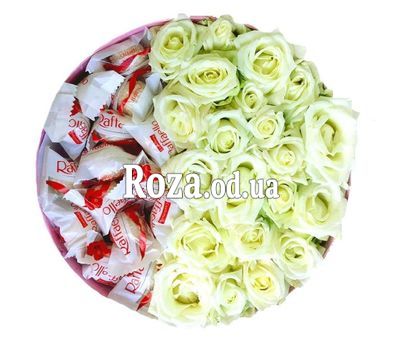 Белые розы и Raffaello 2