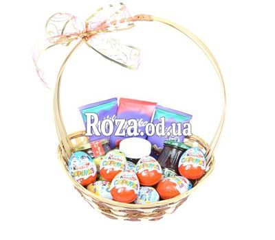 Корзина с шоколадом Milka и Kinder