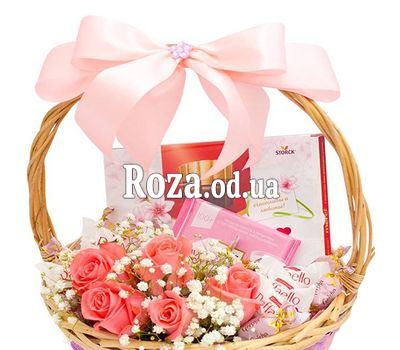 Красивая подарочная корзинка 1