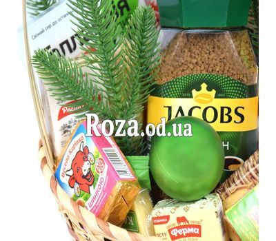 Новогодняя корзина с кофе и сыром 1