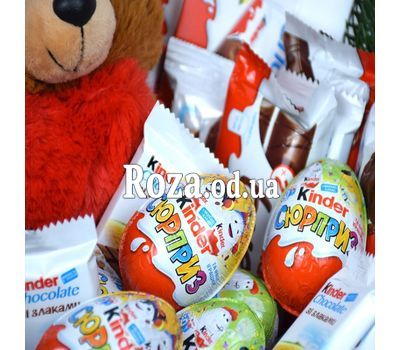 New Year's Gift Basket with Kinder and Teddy Bear 1