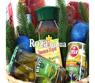 Новогодняя подарочная продуктовая корзина 1