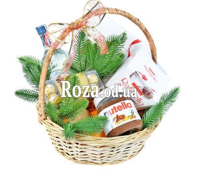 Подарочная новогодняя корзина с Martini