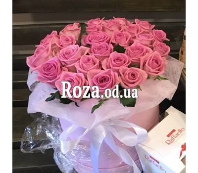 25 роз в коробке 1