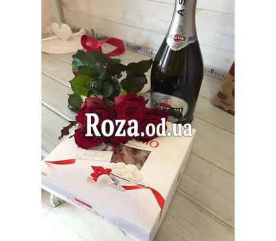 5 Roses and Martini Asti 1
