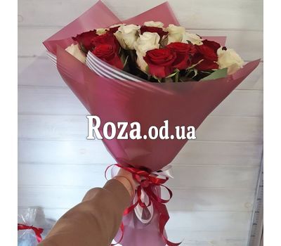 25 red and white roses 3