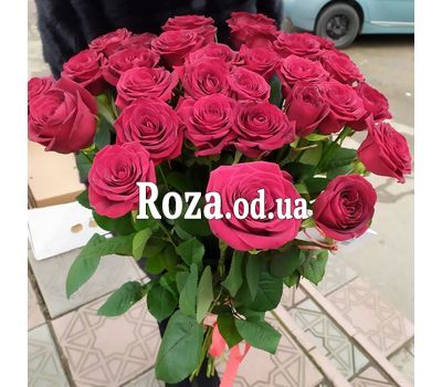 Bouquet of 31 red roses 1