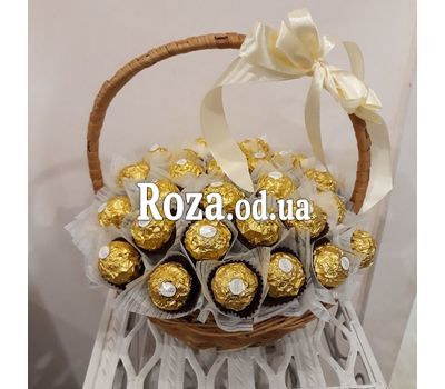 Корзинка с Ferrero Rocher 1