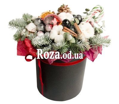 Новогодняя композиция в коробке