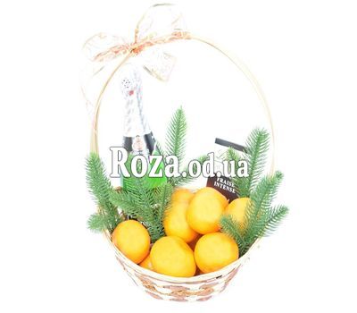Новогодняя корзина мандаринов с шампанским