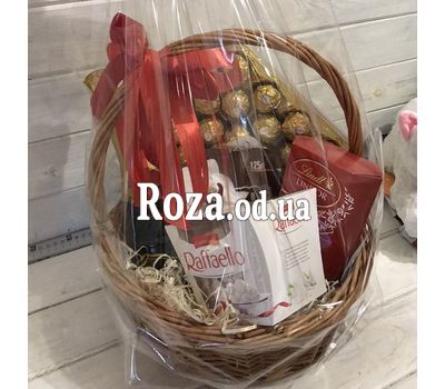 Конфеты и шампанское в корзине 1