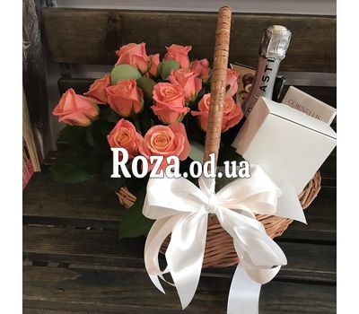 Кошик з квітами і шампанським 2