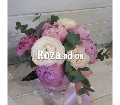 Півонії в коробці 7
