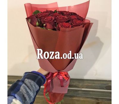 25 червоних троянд 18