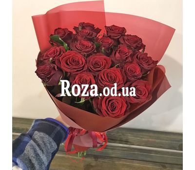 25 червоних троянд 19