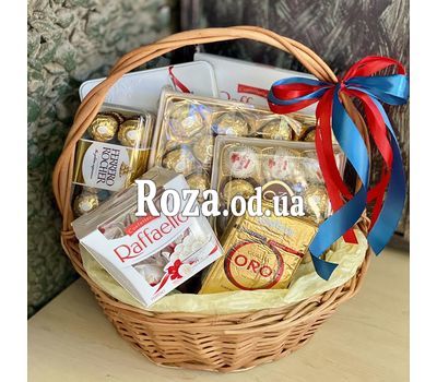Ferrero Rocher and Raffaello gift basket 3
