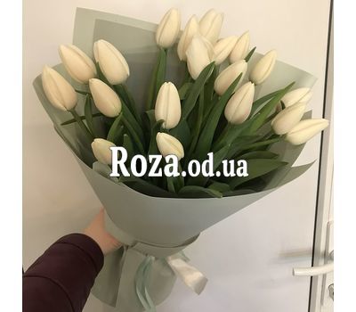 Delicate bouquet of tulips 3