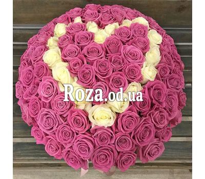 Сердце из 101 розы в коробке 1