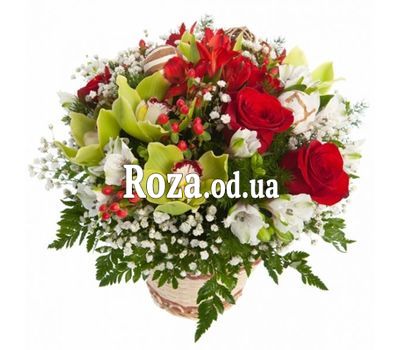 Кошик з трояндами й орхідеями
