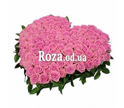 Сердце из 101 розы