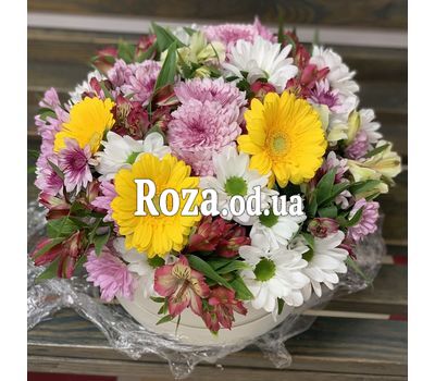 Букет квітів в коробці 4