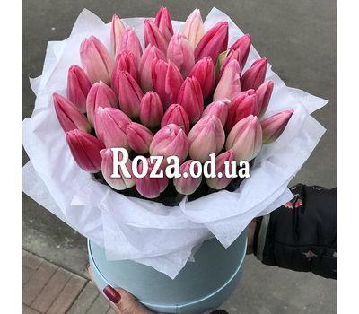 Розовые тюльпаны в коробке 1