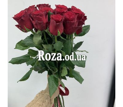 11 імпортних червоних троянд 8