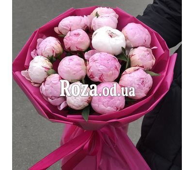 Букет из 15 розовых пионов 2