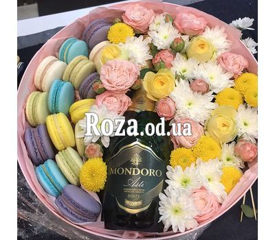 Flowers with Macarons and Mondoro Asti 7